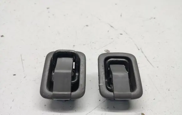 Nissan Almera Tino Tie down hook / loop 