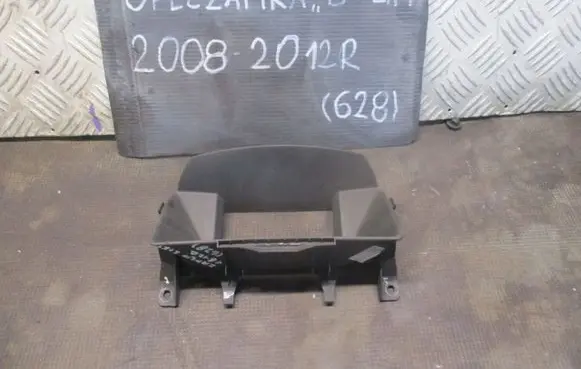 Opel Zafira B Dash center air vent grill 213680437