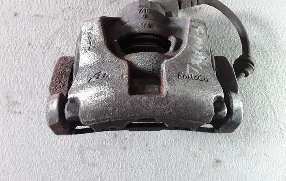 Ford S-MAX Front brake caliper 745