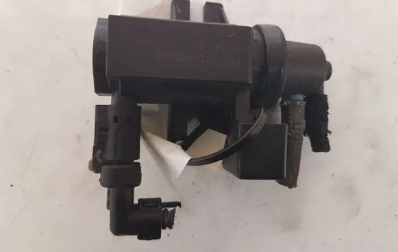 BMW 1 E81 E87 Turbo solenoid valve 70206301 780539101