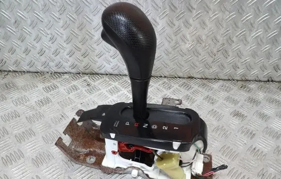 Jeep Cherokee III KJ Gear shifter/selector P52109983AE 070050115