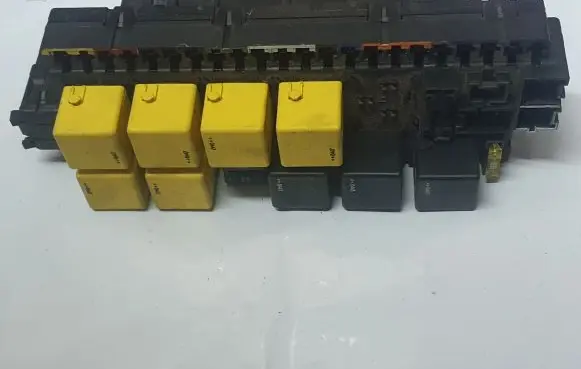 Mercedes-Benz SL R230 Fuse box set A2305451932 05045118 08045158