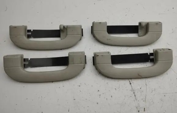 Mercedes-Benz A W169 A set of handles for the ceiling A1698100151