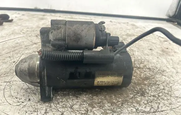 Mercedes-Benz E W212 Starter motor A6519062800