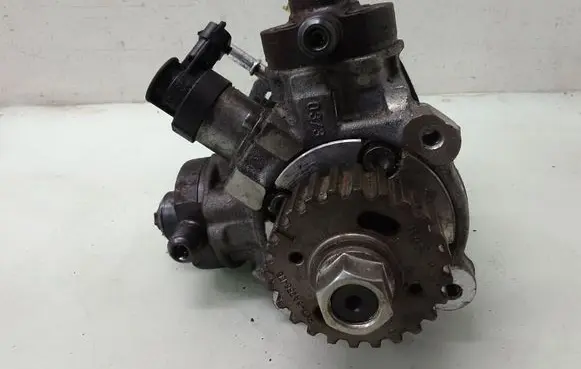 Citroen C5 Fuel injection high pressure pump 0445010614