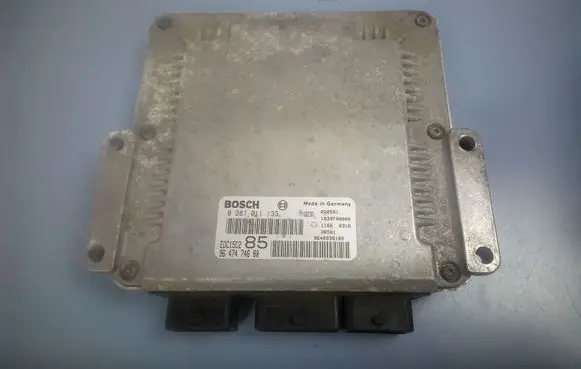 Peugeot 807 Engine control unit/module 9647474680 0281011133