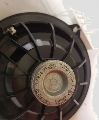 Renault Megane II Front door speaker 8200613660 P1314702 S02004