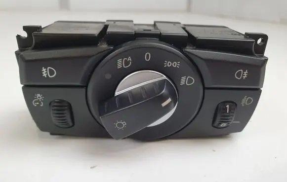BMW 5 E60 E61 Light switch 6988555
