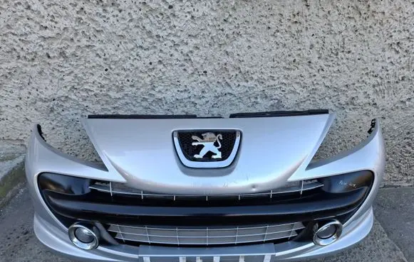 Peugeot 207 Front bumper 