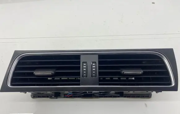 Audi A5 8T 8F Dash center air vent grill 8T2820951C