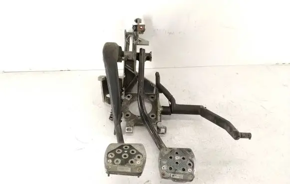 BMW 5 E39 Brake pedal 1162638