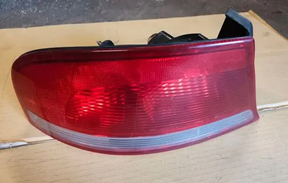 Chrysler Sebring (ST-22 - JR) Rear/tail lights 04805353
