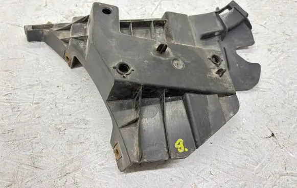 Volvo S80 Front bumper mounting bracket 31265344