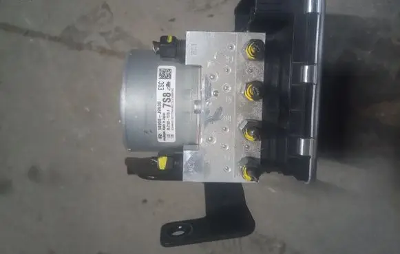 Hyundai Kona I ABS Pump