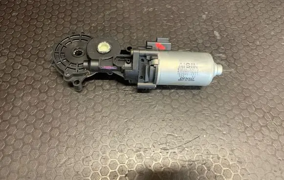 Lexus IS 220D-250-350 Seat adjustment motor 8582033020 1620006861 43944010080