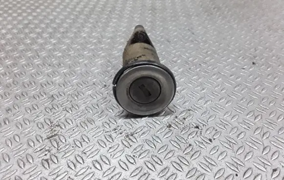 Fiat Ducato Front door lock (next to the handle) 