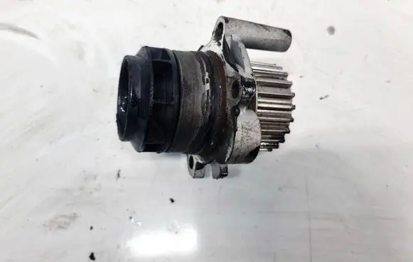 Audi A6 S6 C6 4F Water pump 