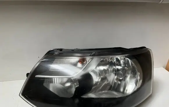 Volkswagen Transporter - Caravelle T5 Headlight/headlamp 030125430100 7E1941015D
