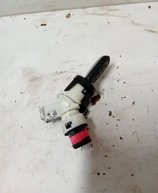 Renault Clio V Ignition lock