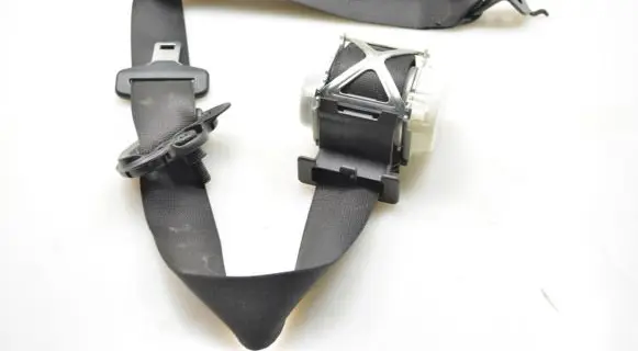 BMW 1 F20 F21 Front seatbelt S2726581003
