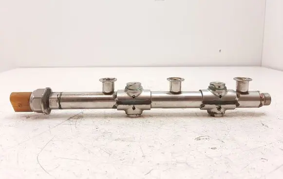 Volkswagen Golf VII Fuel main line pipe 04C133320F 04C906054B