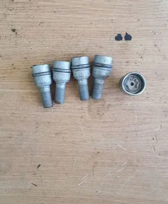 Nuts/bolts