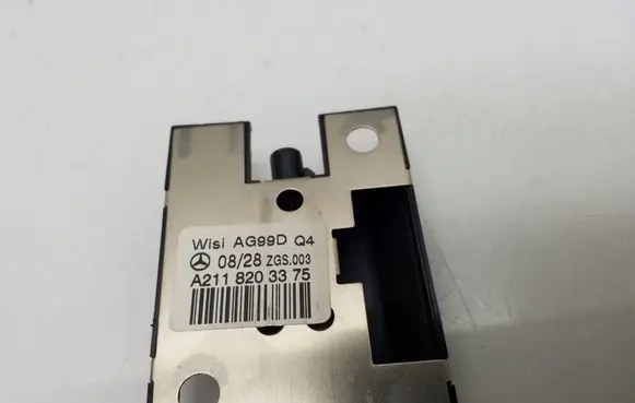Mercedes-Benz S W221 Bluetooth control unit module A2118203375