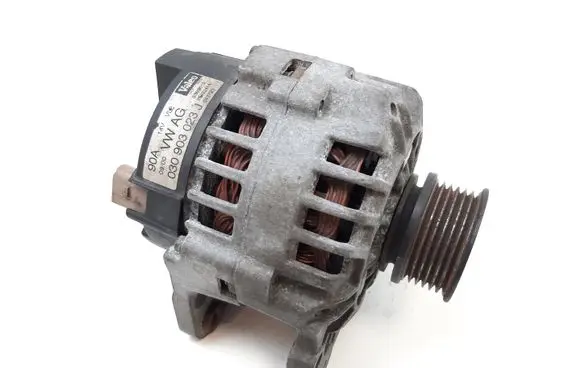 Skoda Octavia Mk1 (1U) Generator/alternator 030903023J 2542241A 043723