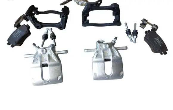 Renault Clio IV Front brake caliper 8200432336
