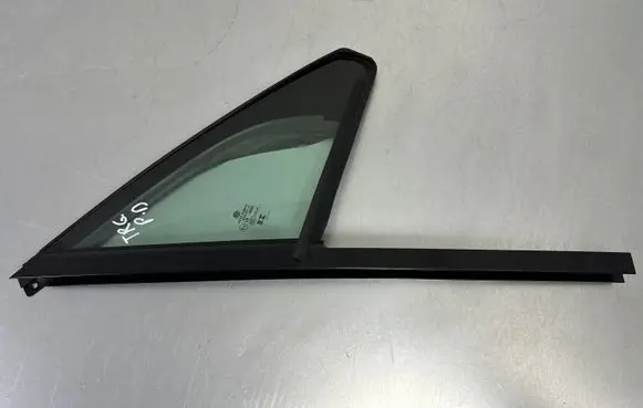 Volkswagen Touareg III Front door vent window glass four-door 510508554 43R00099 E001264