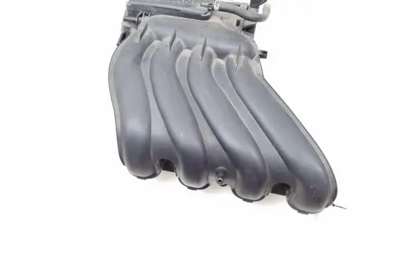 Nissan Juke I F15 Intake manifold