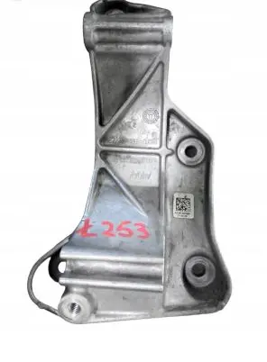 Mercedes-Benz A W177 AMG Generator/alternator bracket A1391550000