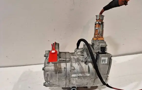 Opel Mokka B Air conditioning (A/C) compressor (pump) 9840056680
