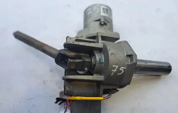 Fiat Punto Evo Steering wheel axle