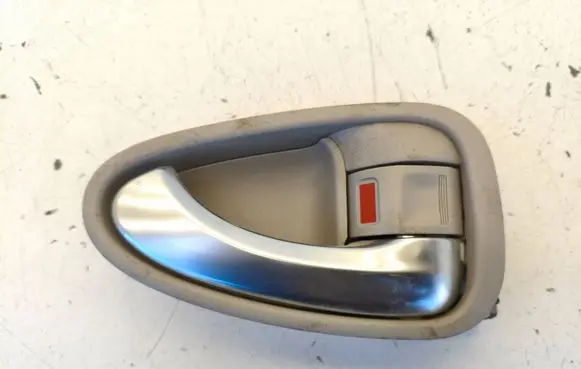 Toyota Avensis T270 Rear door interior handle 6920505051
