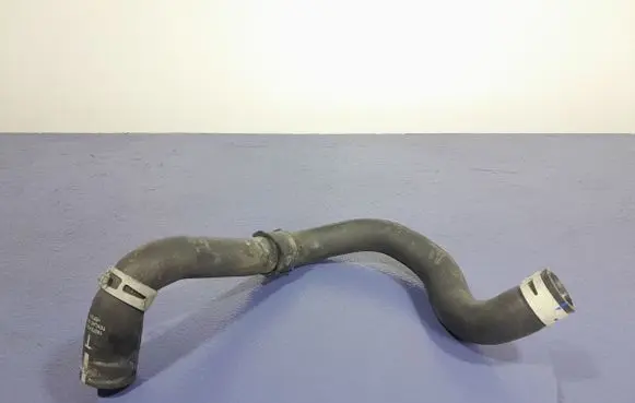 Toyota Corolla E10 Engine coolant pipe/hose 16572-F3070