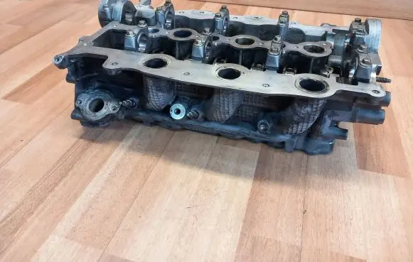 Jaguar XF X250 Engine head 9X2Q6C032AB LR014249 PM9X2Q6090CA