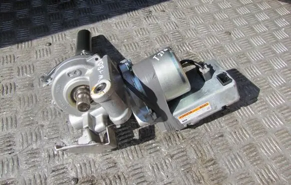 Toyota RAV 4 (XA40) Power steering pump 8965042111 W180