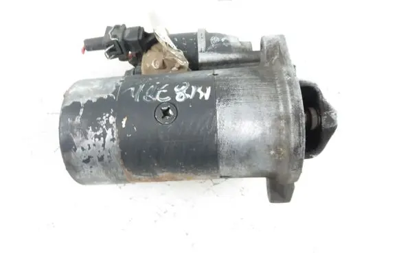Volkswagen Caddy Starter motor 085111023E