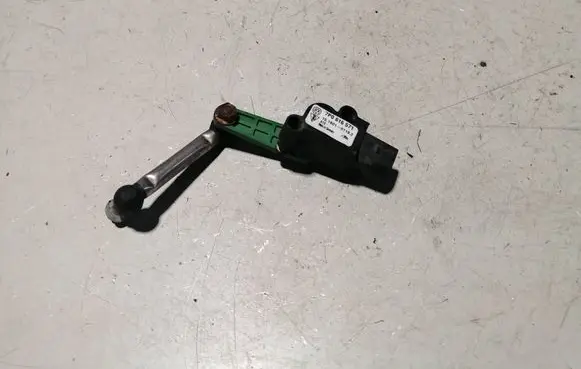 Porsche Cayenne (92A) Rear air suspension level height sensor 7P0616571