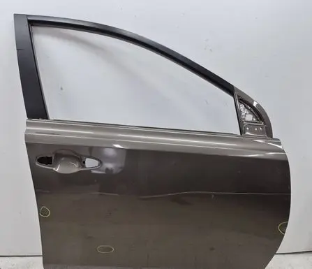 Toyota RAV 4 (XA40) Front door