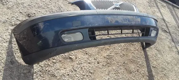 Volvo V70 Front bumper 09484239