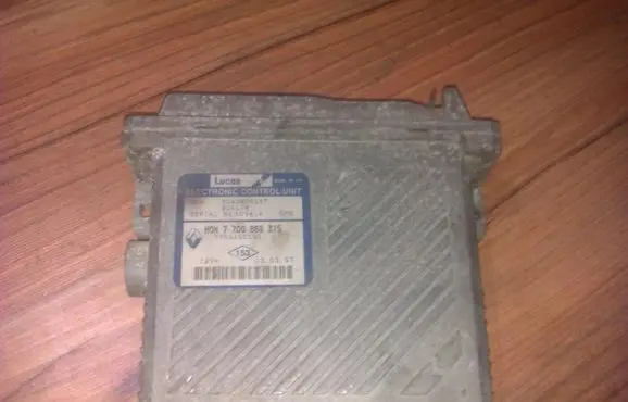 Renault Scenic I Engine control unit/module 7700868315