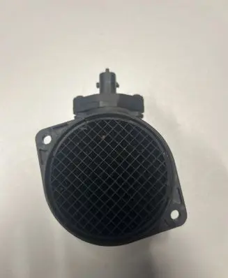 Volvo V70 Mass air flow meter 0280218088 8670115