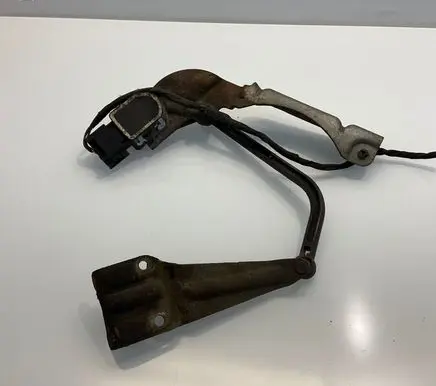 Mercedes-Benz C W204 Air suspension front height level sensor A0045428418 0046 260607