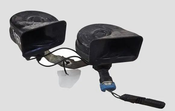 Cadillac CTS Horn signal 4191944 0055306