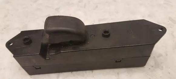 Mitsubishi Pajero Sport I Electric window control switch MR194819