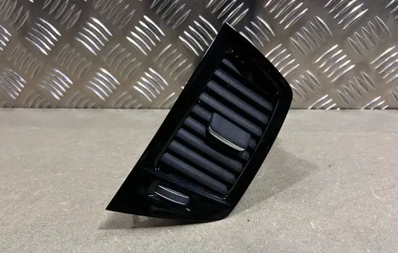 Volvo XC90 Dash center air vent grill 31366454 31651283