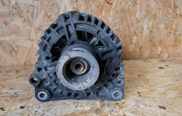 Volkswagen Golf V Generator/alternator