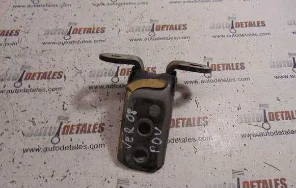 Toyota Corolla Verso AR10 Front door upper hinge